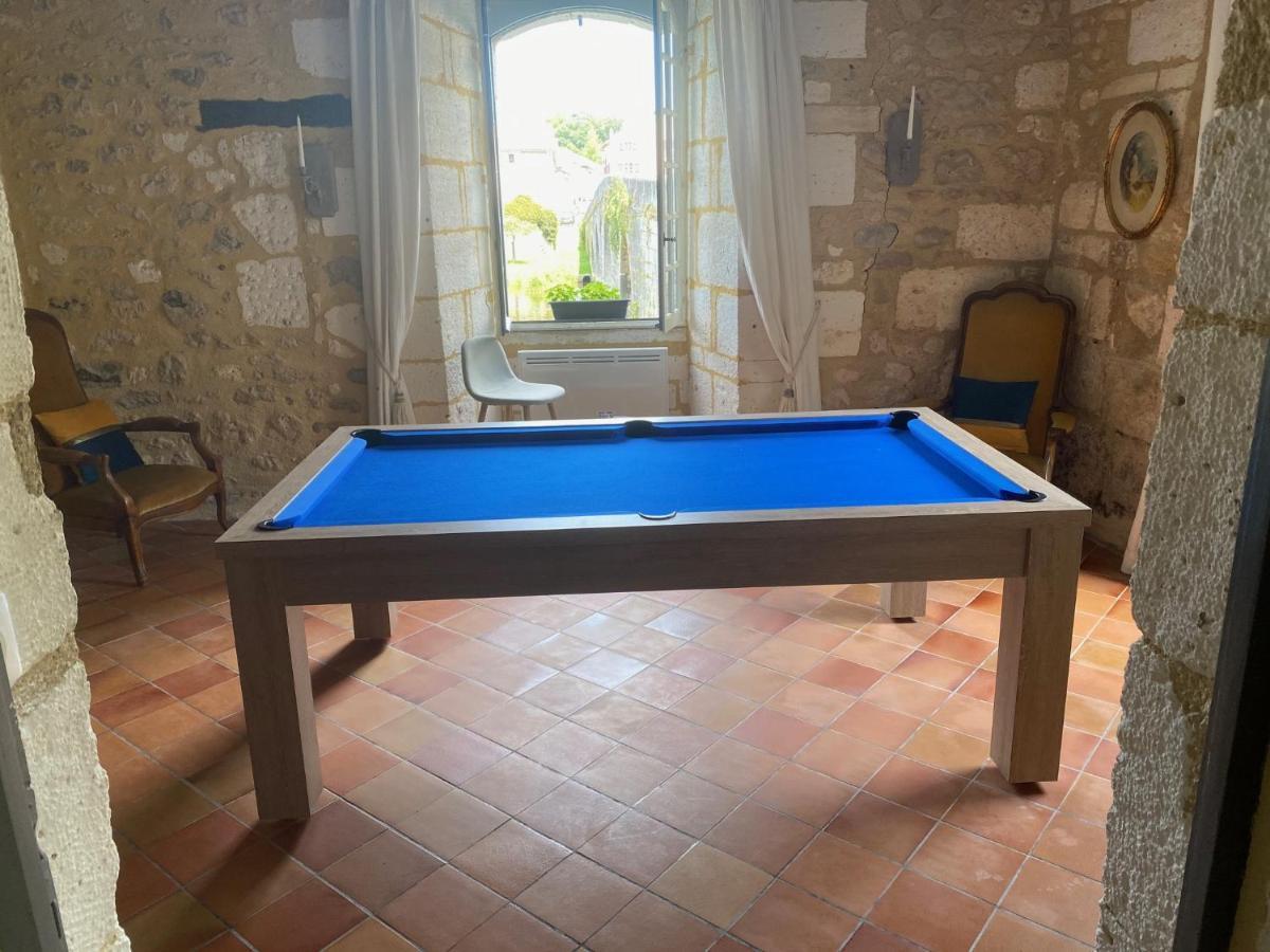 Hostellerie Les Griffons Bourdeilles Экстерьер фото