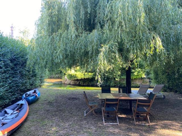 Hostellerie Les Griffons Bourdeilles Экстерьер фото