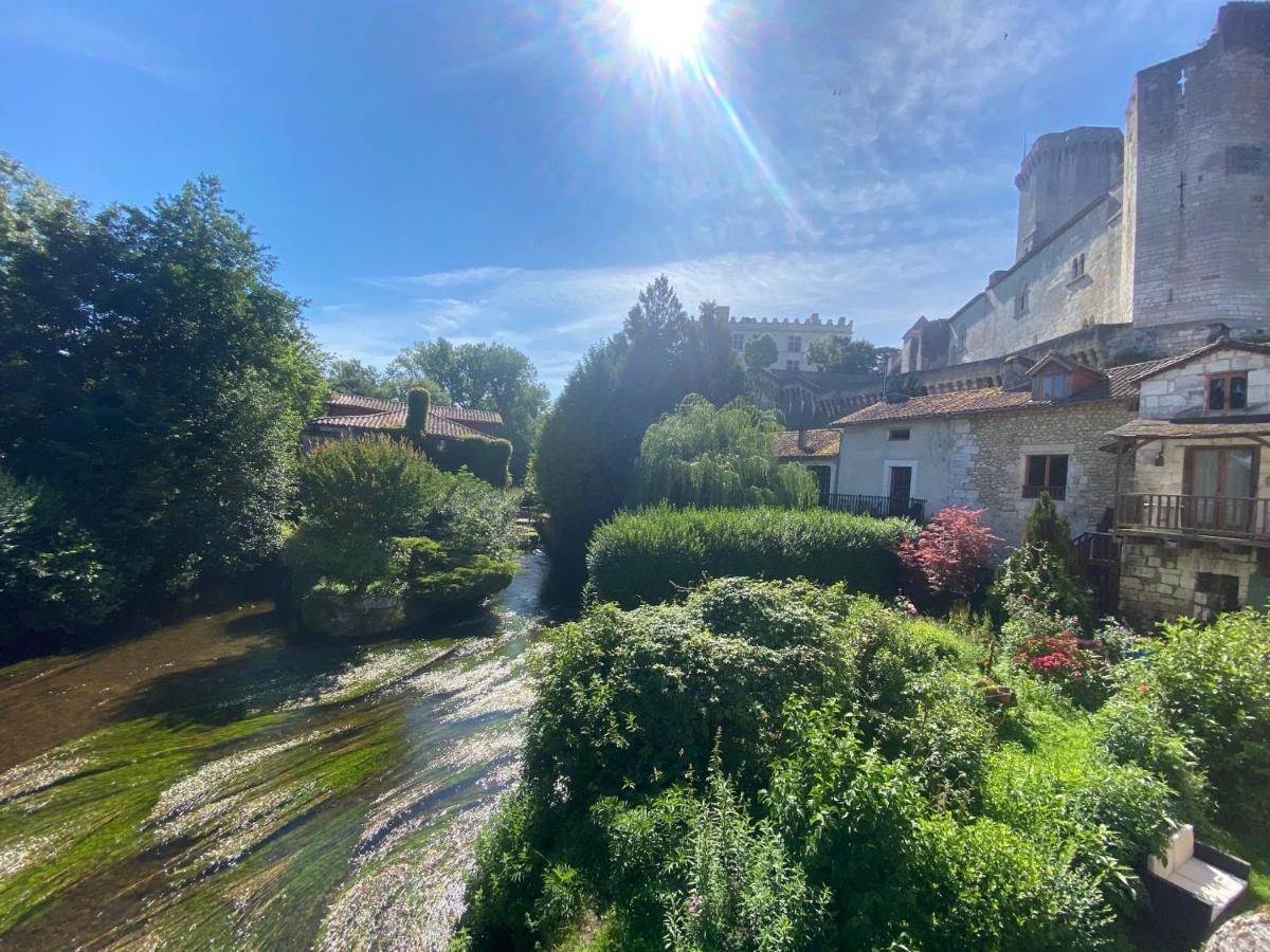 Hostellerie Les Griffons Bourdeilles Экстерьер фото