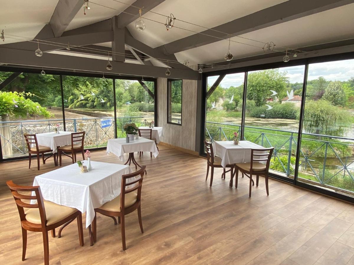 Hostellerie Les Griffons Bourdeilles Экстерьер фото