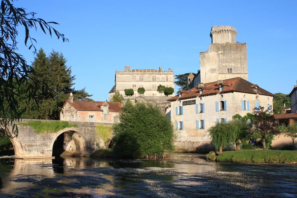 Hostellerie Les Griffons Bourdeilles Экстерьер фото