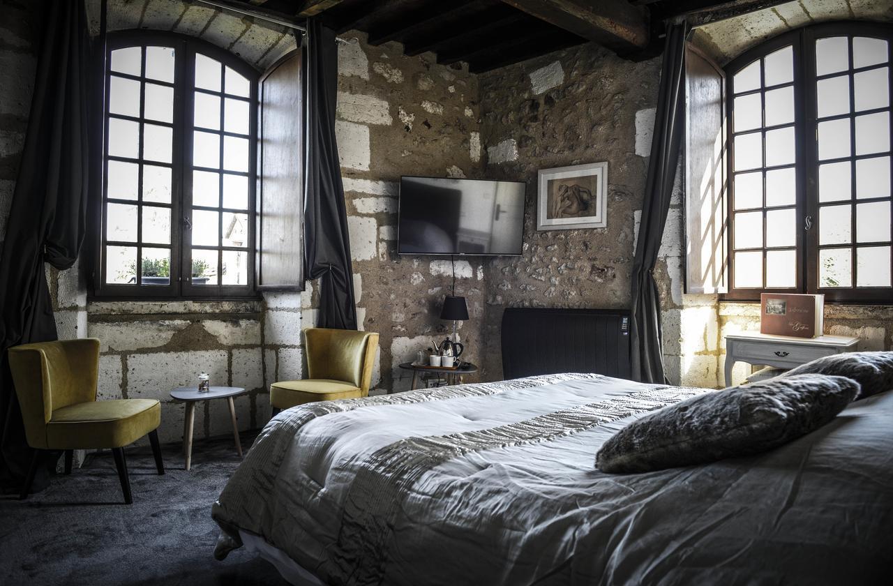 Hostellerie Les Griffons Bourdeilles Экстерьер фото